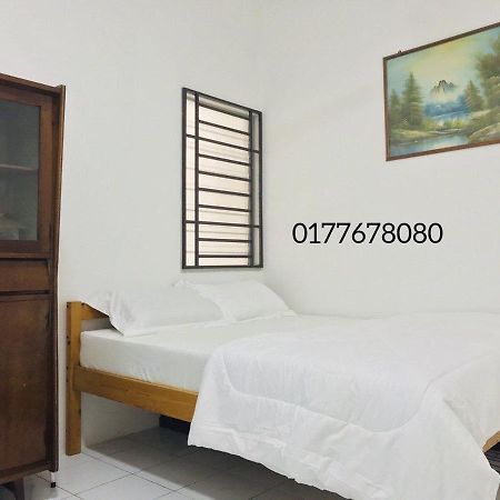Alyn Homestay Batu Pahat II Mohd Noor Luaran gambar