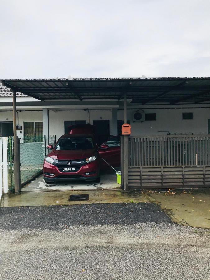 Alyn Homestay Batu Pahat II Mohd Noor Luaran gambar