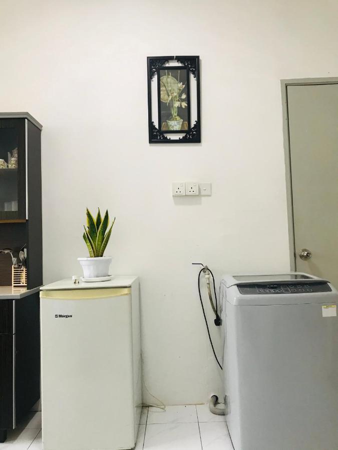 Alyn Homestay Batu Pahat II Mohd Noor Luaran gambar